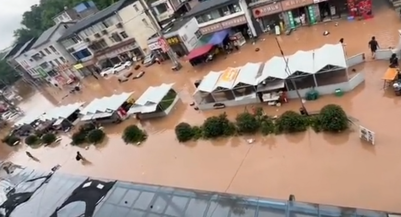 中國水深火熱！重慶暴雨釀1死17失聯
