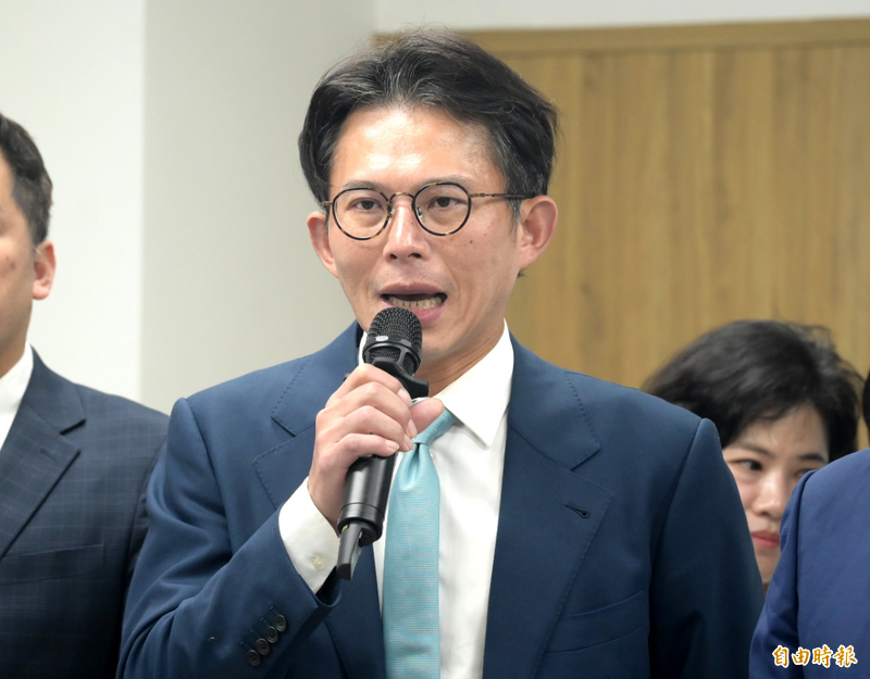 遭黃光芹爆「暗通廖了以」 他抓包黃國昌回應「話中有話」!