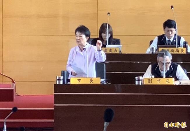 棒球教練涉性侵43學童、監院糾正中市教局 議員要局長下台、盧緩頰