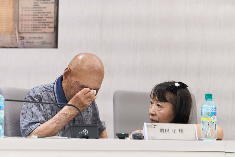 政大「彰化飛行場」計畫再現二戰史 101歲日本飛行員感動拭淚