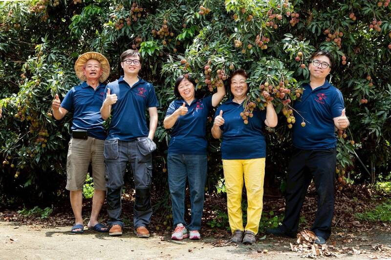 高雄青農發起「共甜計畫」 公益認購玉荷包送暖弱勢孩童