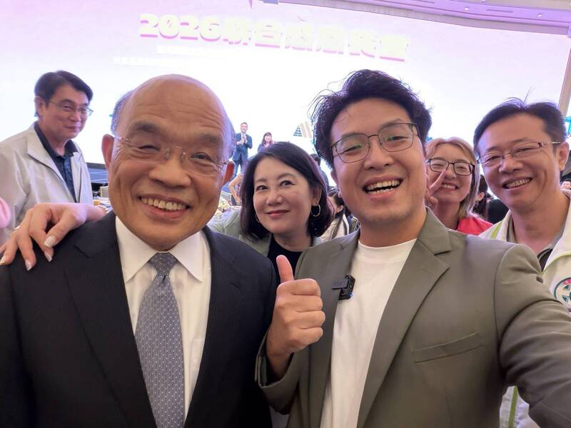 合體「電火球」衝衝衝! 沈伯洋:讓整合型商圈成為台北標記