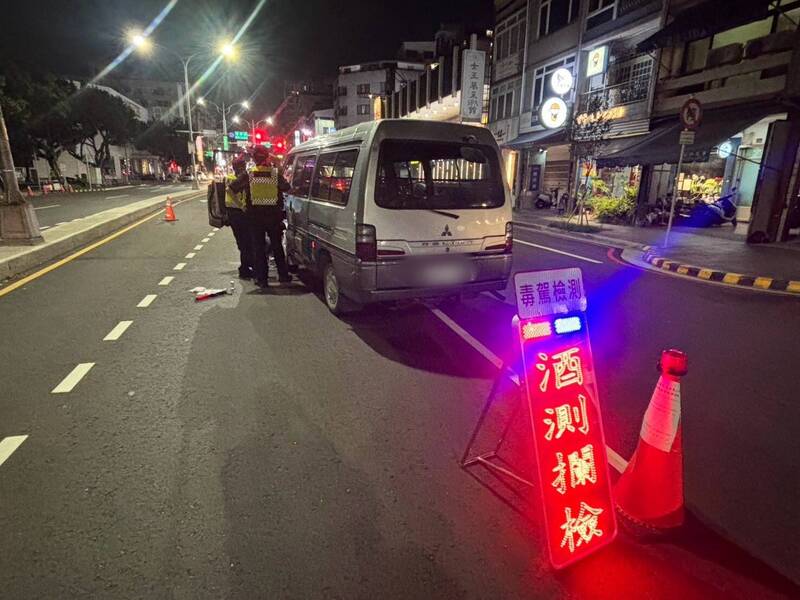 全車噴酒精反露餡 台中警查獲毒駕、安毒