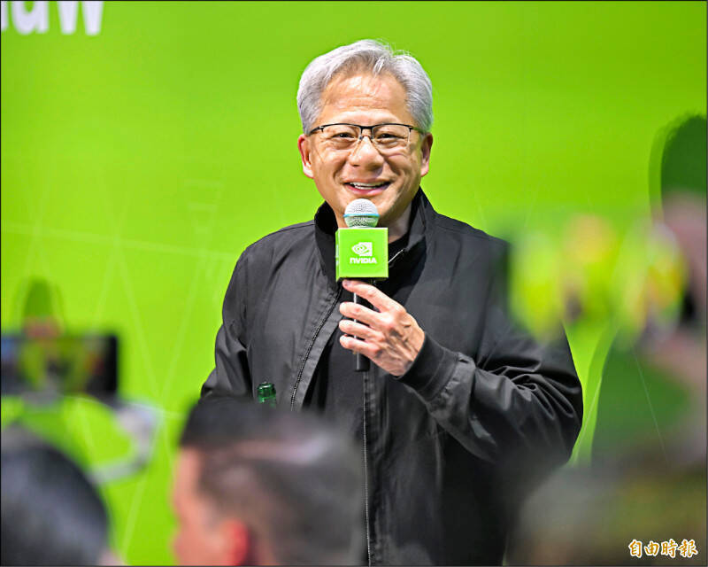 與庶民同罪!黃仁勳吃私廚座車違停遭檢舉開單