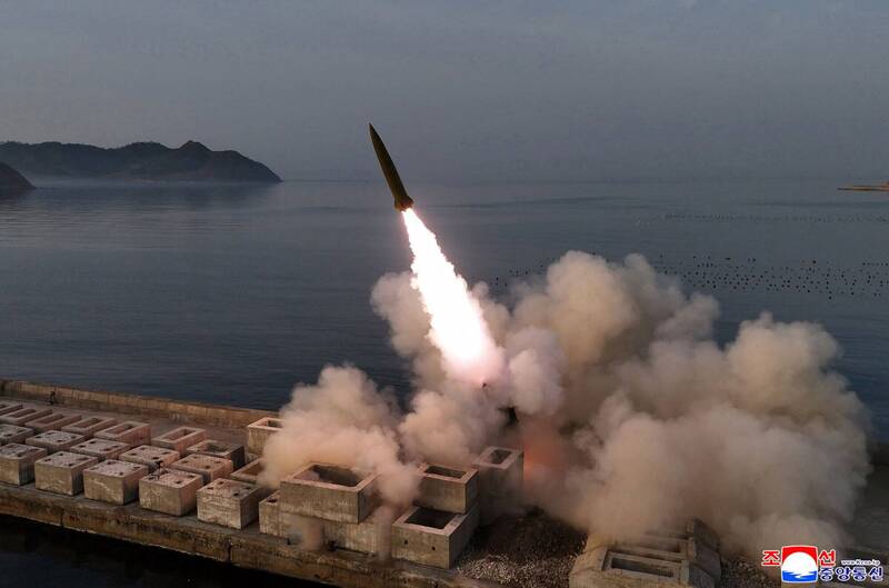 北韓又射了!朝黃海方向發射不明飛行物
