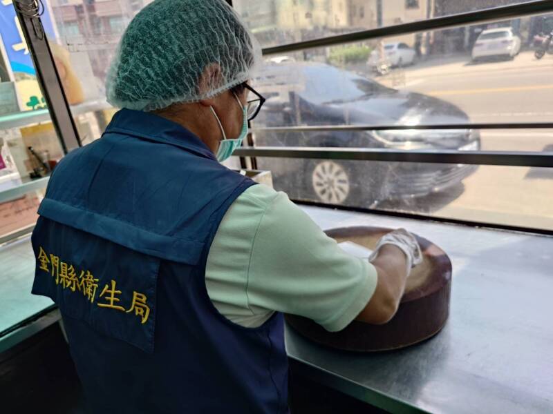 金門傳疑似食物中毒 34人吃燒臘便當嘔吐、腹瀉就醫