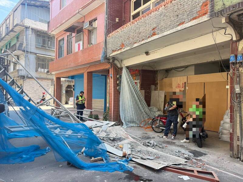 3米高鷹架突倒塌  工人墜落「下半身無知覺」