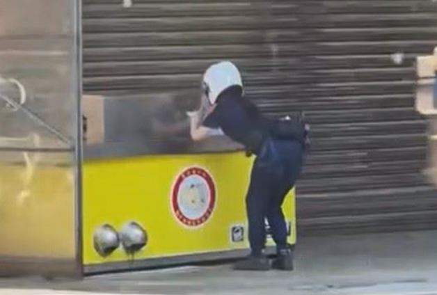 女警值勤遭偷拍引意淫留言 派出所長霸氣留言護下屬!