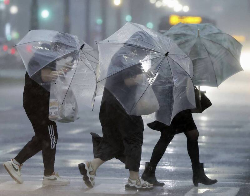 日本鹿兒島暴雨 向1.3萬人發布避難令
