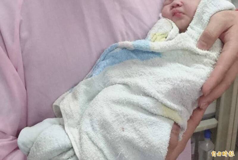 新生兒差點成「黑戶寶寶」台南跨單位暖心接力終解難題