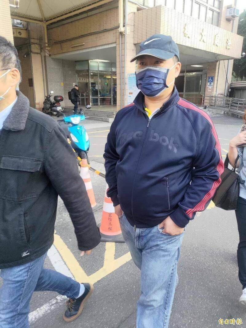 挪11億公款奢侈生活 台中銀前董事長王貴鋒持續限制出境出海8個月