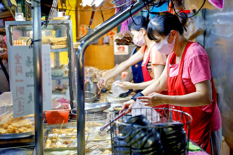 《TAIPEI TIMES》 GDP forecast rises to 9.64 percent after stunning Q1