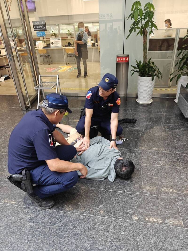 市府遭砸、歌劇院被恐嚇引爆10炸彈 中檢雙線出擊...暫行安置球棒男