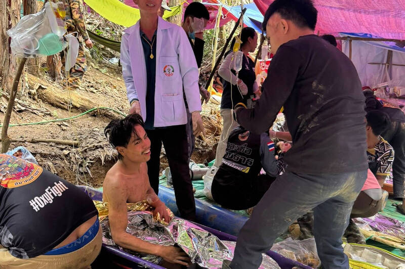 寮國掏金村民受困洞穴 5人獲救2人仍失聯