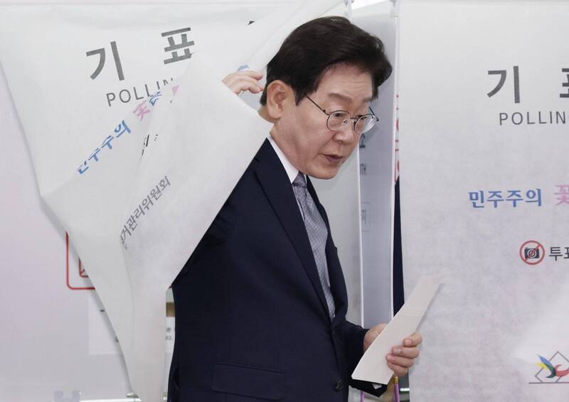 南韓總統李在明地方選舉投票 驚傳亮票引爭議