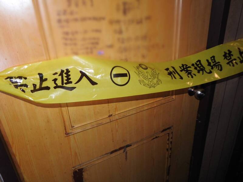 新莊套房傳出異味 破門赫見通緝犯身亡