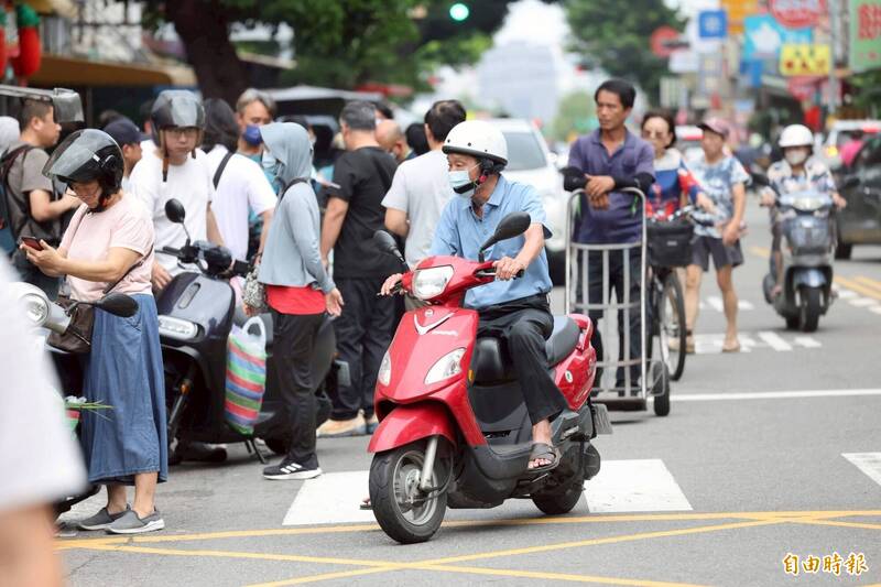 70歲換照新制今上路!體檢、上課免考試就能換駕照