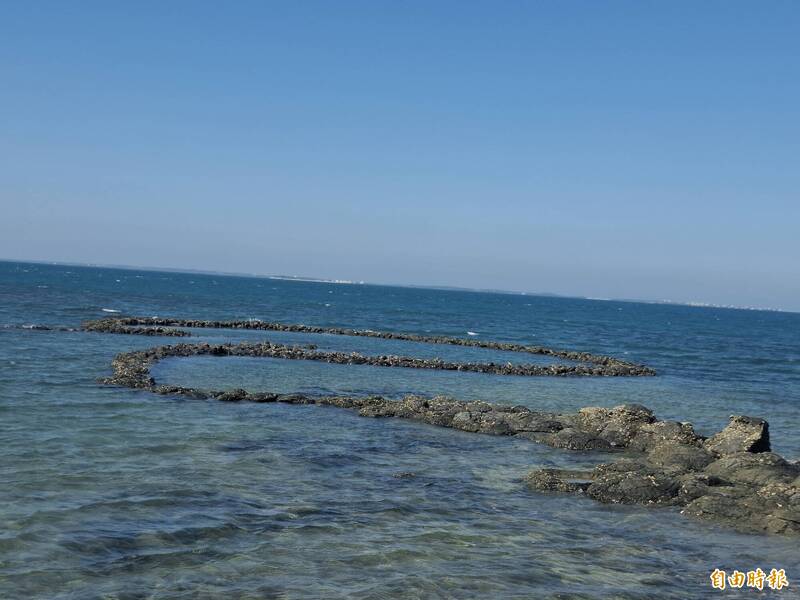澎湖「牛心灣石滬」修復 依古禮開工