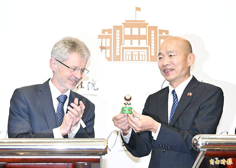《TAIPEI TIMES》 Czech senate head says China can’t control them