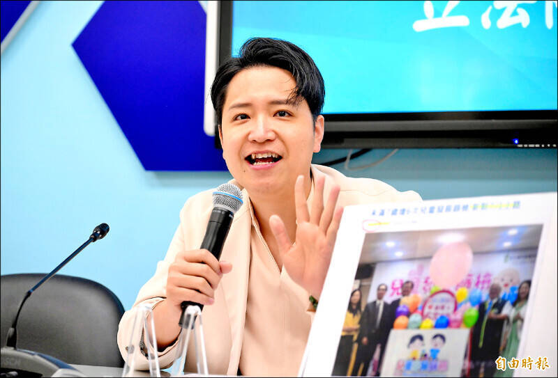 羅廷瑋放4部會預算卡關 延會搶先花公帑率團飛日本