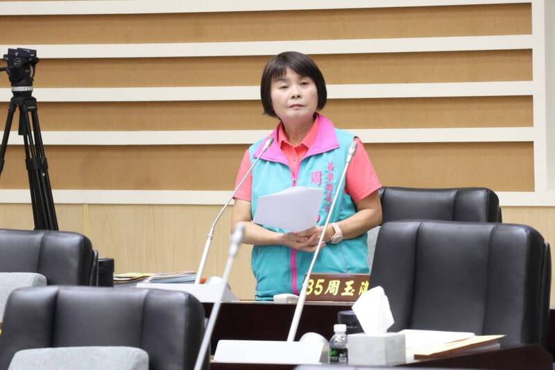 苗栗通霄沙雕吸70萬人停車塞爆 議員促增闢停車場