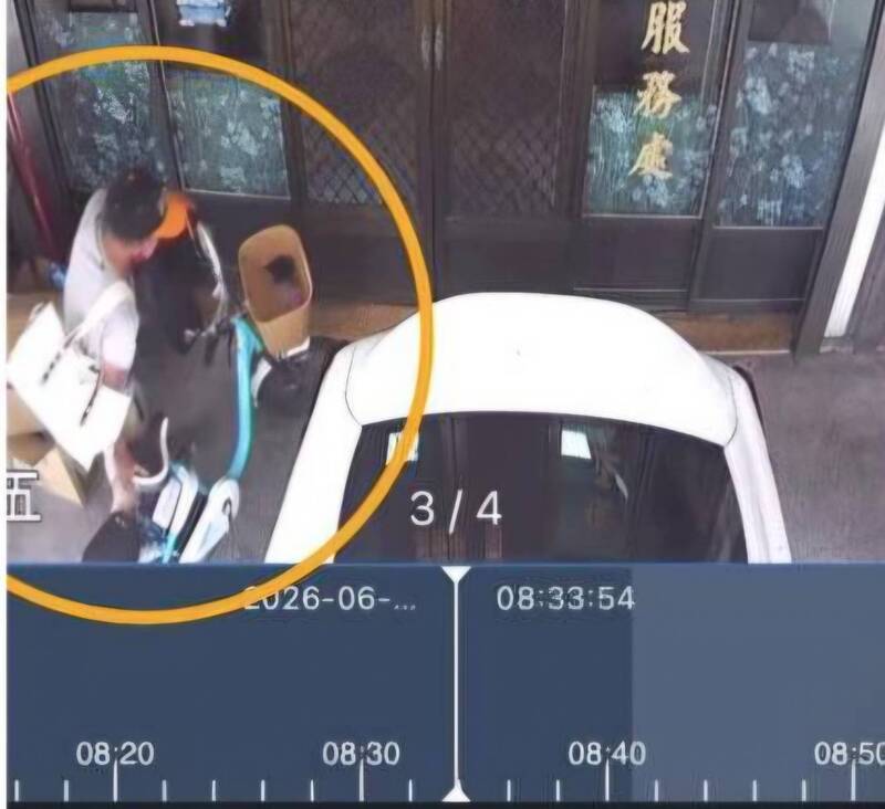 趁屋內無人偷手機又牽走腳踏車 苗警調監視器追人