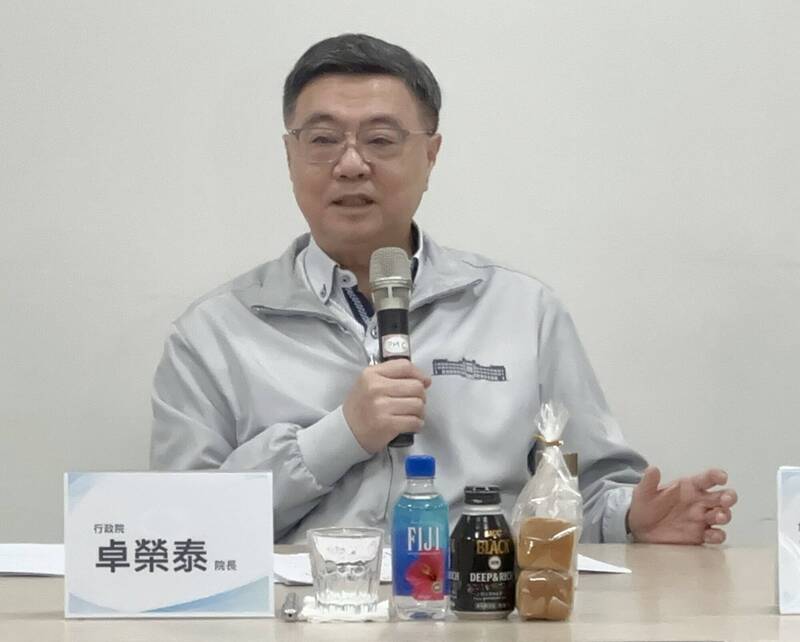 視察高雄港 卓榮泰：國家邁入大填海造陸計畫時代