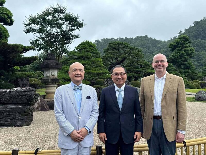 藍營要角陸續出訪「互別苗頭」 美日駐台代表曬照和侯友宜同遊
