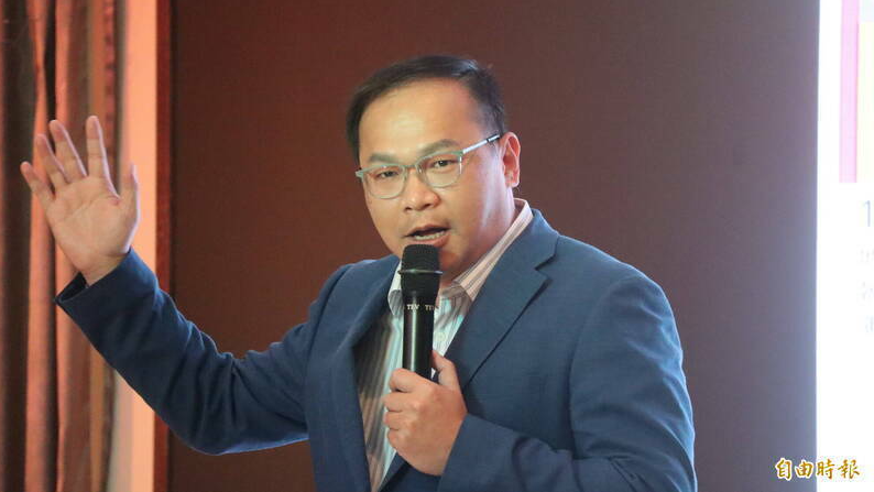 藍擬修法讓中國人參選 王義川怒：台灣人都得至少花20年才有資格