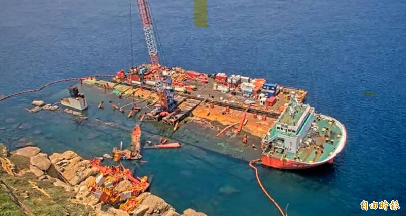 中國貨輪擱淺野柳油污外洩挨罰60萬 提訴願稱「無法證明」遭打臉