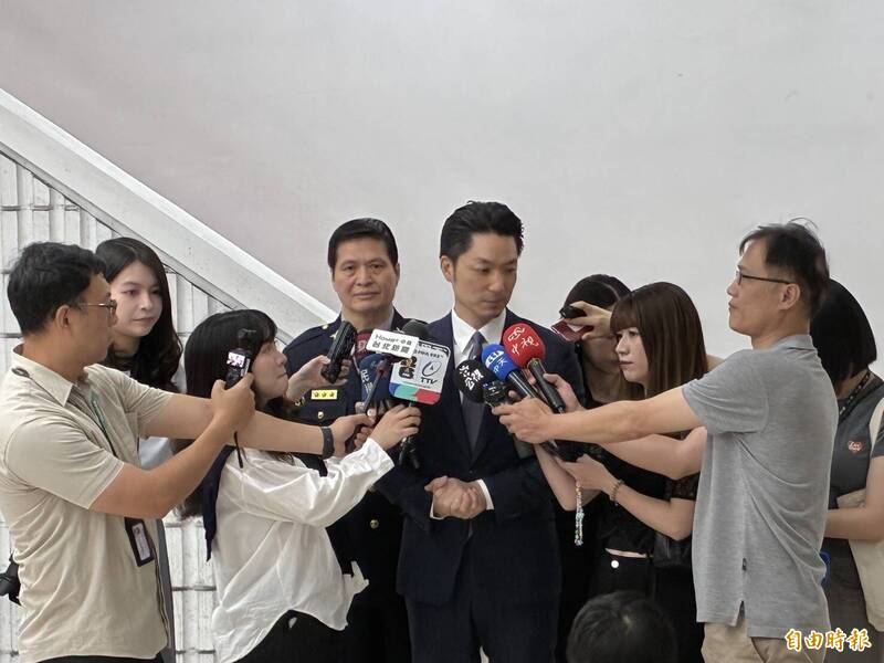 北市府大地處發新聞稿批沈伯洋「外行」 蔣萬安：會跟同仁站在一起
