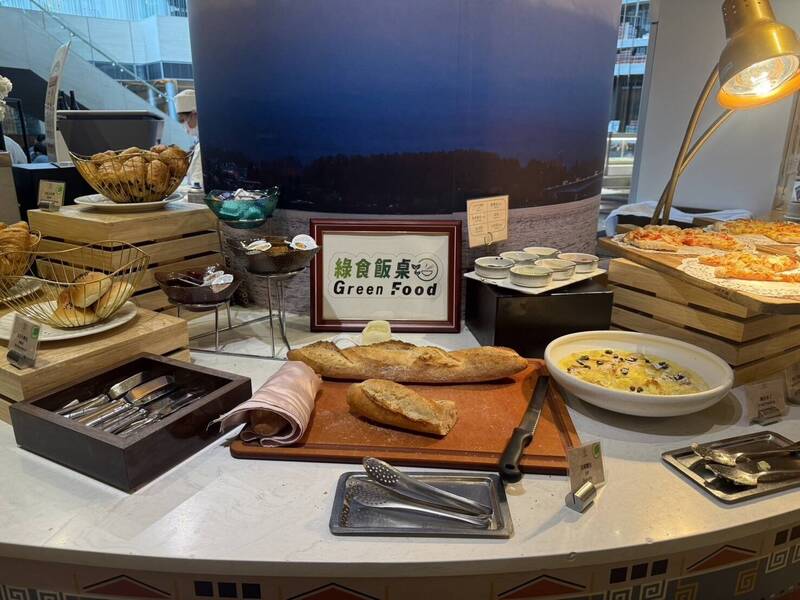 明年全面上路！台中187家餐廳搶先升級「綠食飯桌」 屋馬、築間都入列