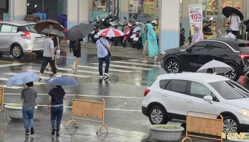 豪雨威脅升高  高市應變中心升級全力戒備