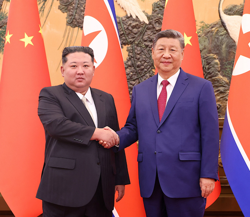 習近平抵達北韓  金正恩親至機場迎接