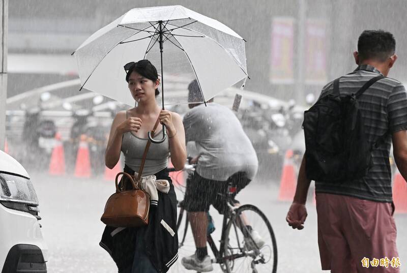 今年結構最完整梅雨鋒面聯手西南氣流 雨彈轟炸一週時程曝