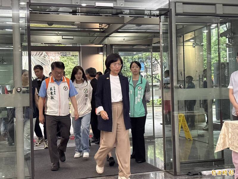 李四川發表6大動保政見 蘇巧慧:寵物政見5月率先提過