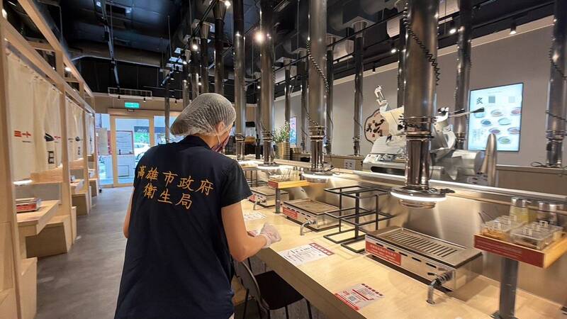 燒烤店被疑漏水冒泡 高市衛生局查出多項缺失限期改善