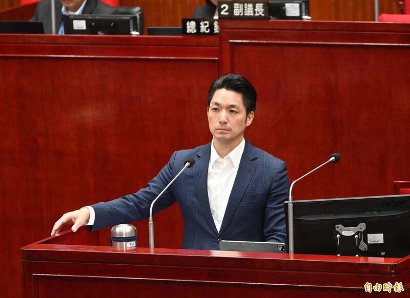工務局下班時間發文批沈伯洋   周軒：蔣萬安只會推基層加班打選戰