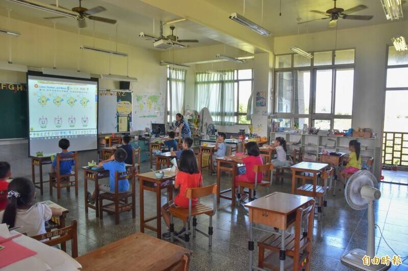 宜蘭國小課後照顧鐘點費「回溯」加薪 附幼爭取明年納編預算