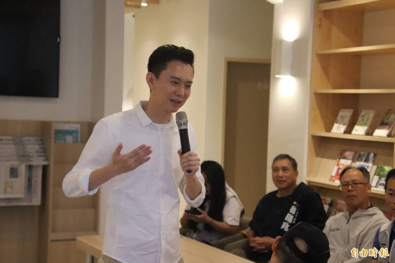 鄭朝方「固樁」向里長報告政績 喊擴大竹北經驗翻轉新竹縣