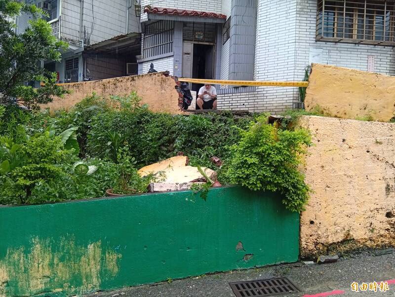 基隆大雨培德路擋土牆倒塌 居民憂安全