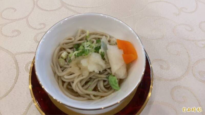 蕎麥麵為日本經典美食之一。（記者洪臣宏攝）