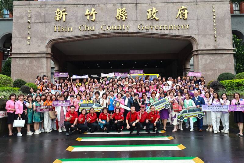 跨國姊妹齊力支持峨眉緊急救護 世華捐贈竹縣1高規格救護車