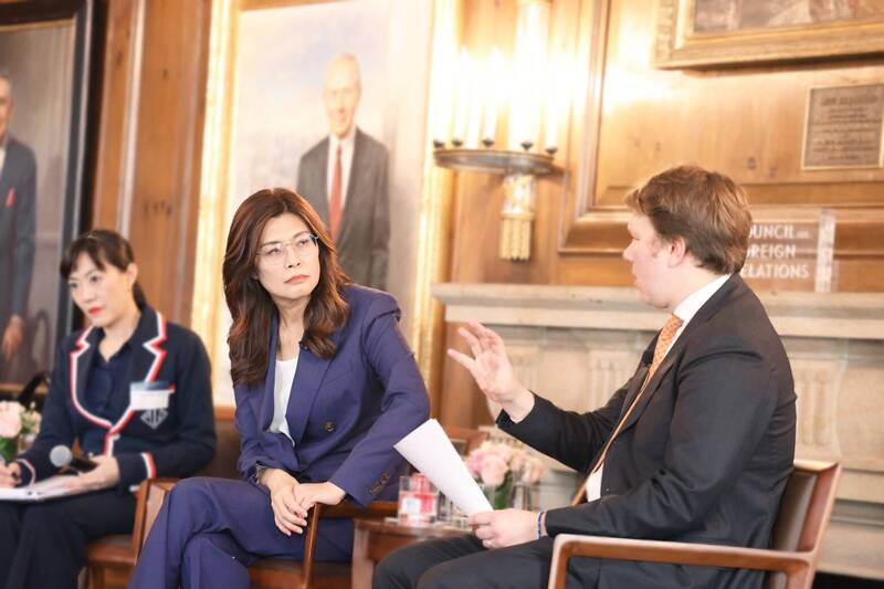 批民進黨阻撓 鄭麗文:還好我腿長 兩天見了9位美國會議員