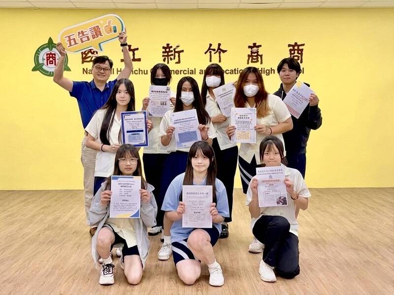 新竹高商學習歷程奪全國金質歷程獎競賽獎牌數第一 連2年獲肯定