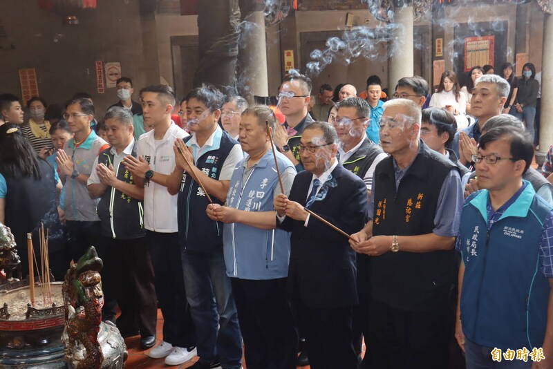 侯友宜走訪慈祐宮、樂生療養院 盼打造新莊宜居新核心