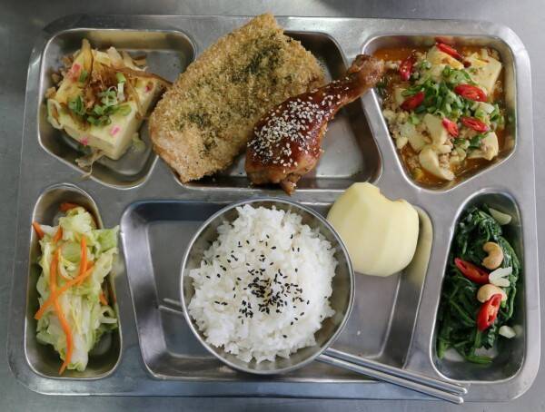弟兄爆軍中浪費食物「20根雞腿直接倒掉」! 伙委曝難處