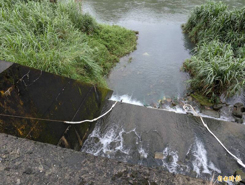 基隆河接連發生污染 童子瑋籲市府加強源頭管制、熱點監測