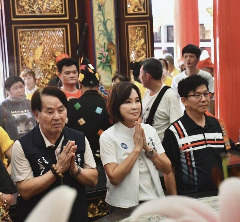 賴瑞隆質問「是否支持一中?」 柯志恩回答了
