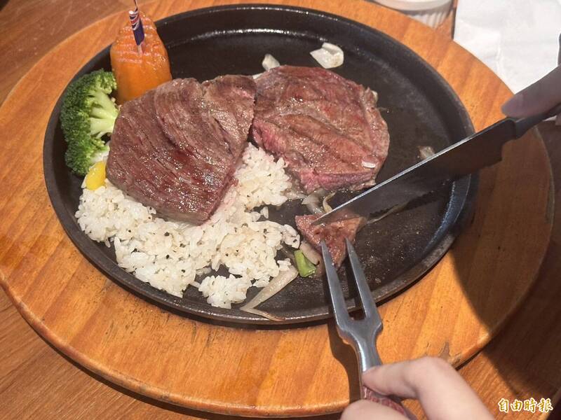 連鎖牛排店前員工偽造112萬消費紀錄灌點數 二審判4月